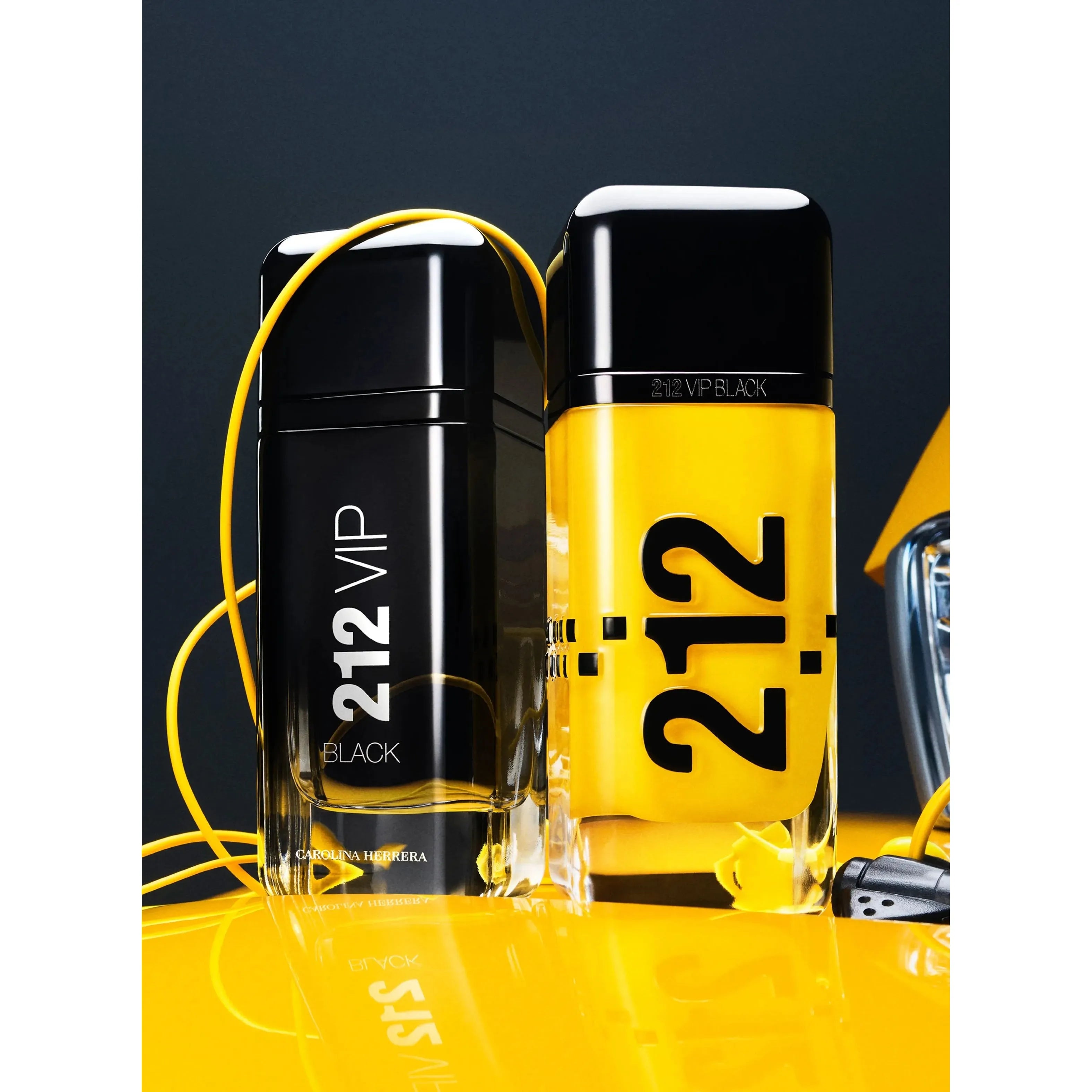 Perfume Carolina Herrera 212 VIP Black Cab EDP (M) / 100 ml - 5 - Privé Perfumes Honduras