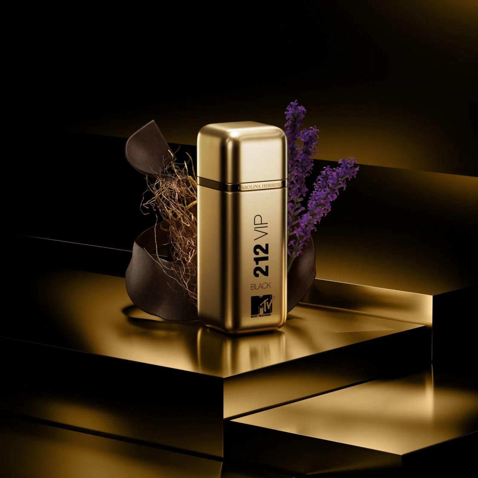 Perfume Carolina Herrera 212 VIP Black NYC MTV EDP (M) / 100 ml - 3 - Privé Perfumes Honduras