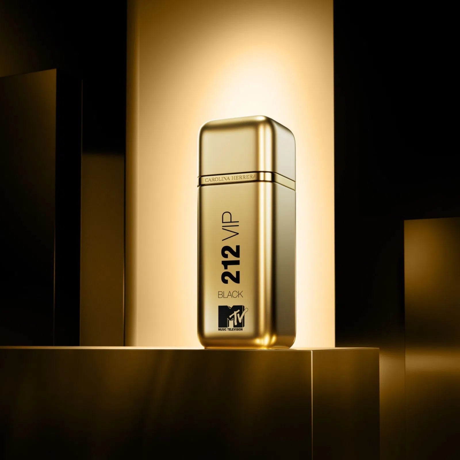 Perfume Carolina Herrera 212 VIP Black NYC MTV EDP (M) / 100 ml - 4 - Privé Perfumes Honduras