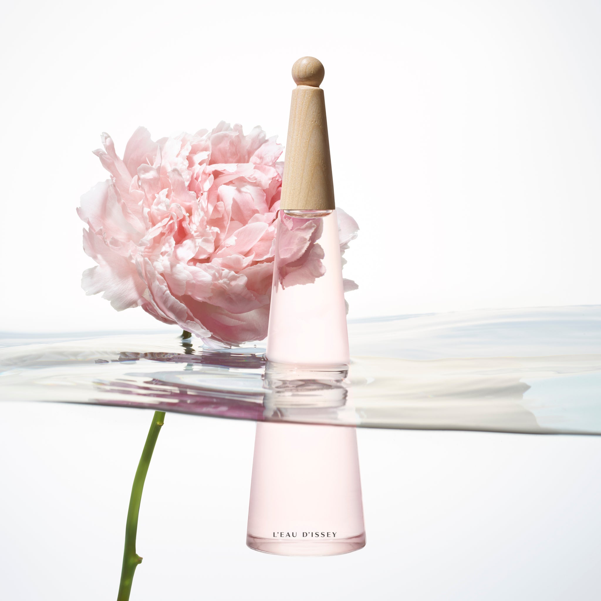 Perfume Issey Miyake L'Eau D'Issey Pivoine Peony EDT (W) / 50 ml - 15 - Privé Perfumes Honduras
