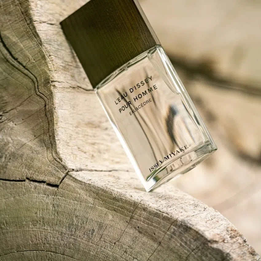 Perfume Issey Miyake L'Eau D'Issey Pour Homme Eau & Cedre EDT (M) / 125 ml - 6 - Privé Perfumes Honduras