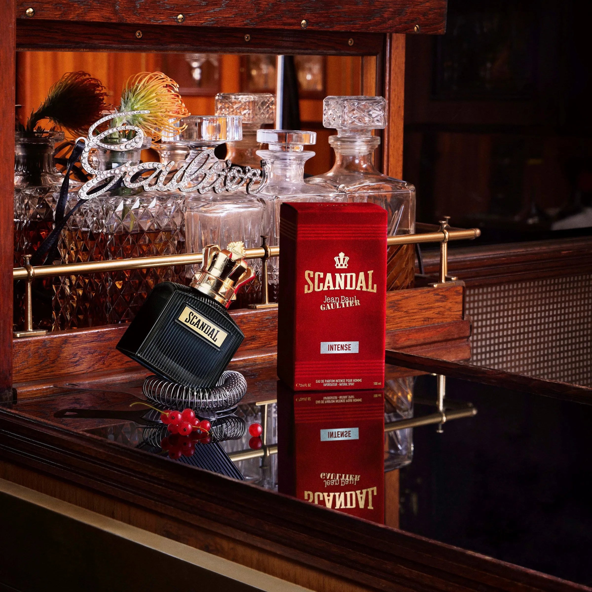 Perfume Jean Paul Gaultier Scandal Him Intense EDP (M) / 100 ml - 3 - Privé Perfumes Honduras