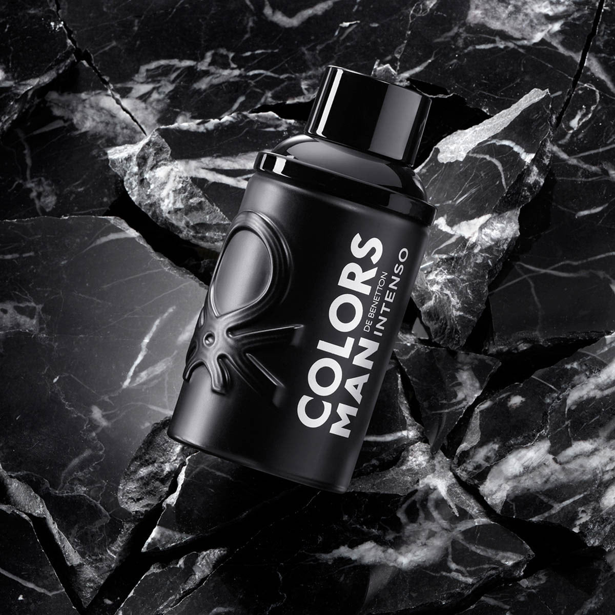 Estuche United Colors of Benetton Colors Black Intenso EDP (M) / 2 Pc SP 100 ml; Deo 150 ml - 6 - Privé Perfumes Honduras