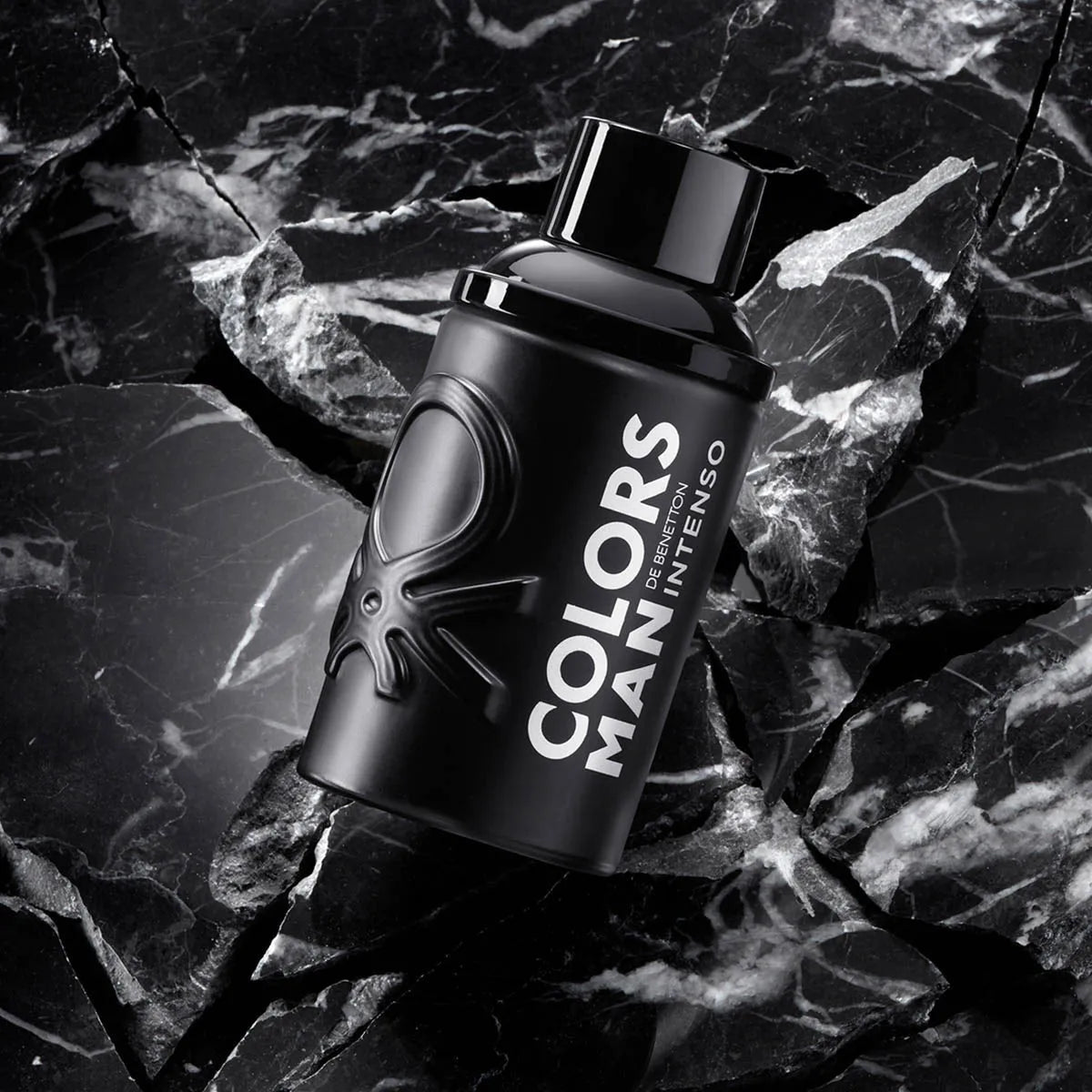 Estuche United Colors of Benetton Colors Black Intenso EDP (M) / 2 Pc SP 100 ml; Deo 150 ml - 6 - Privé Perfumes Honduras