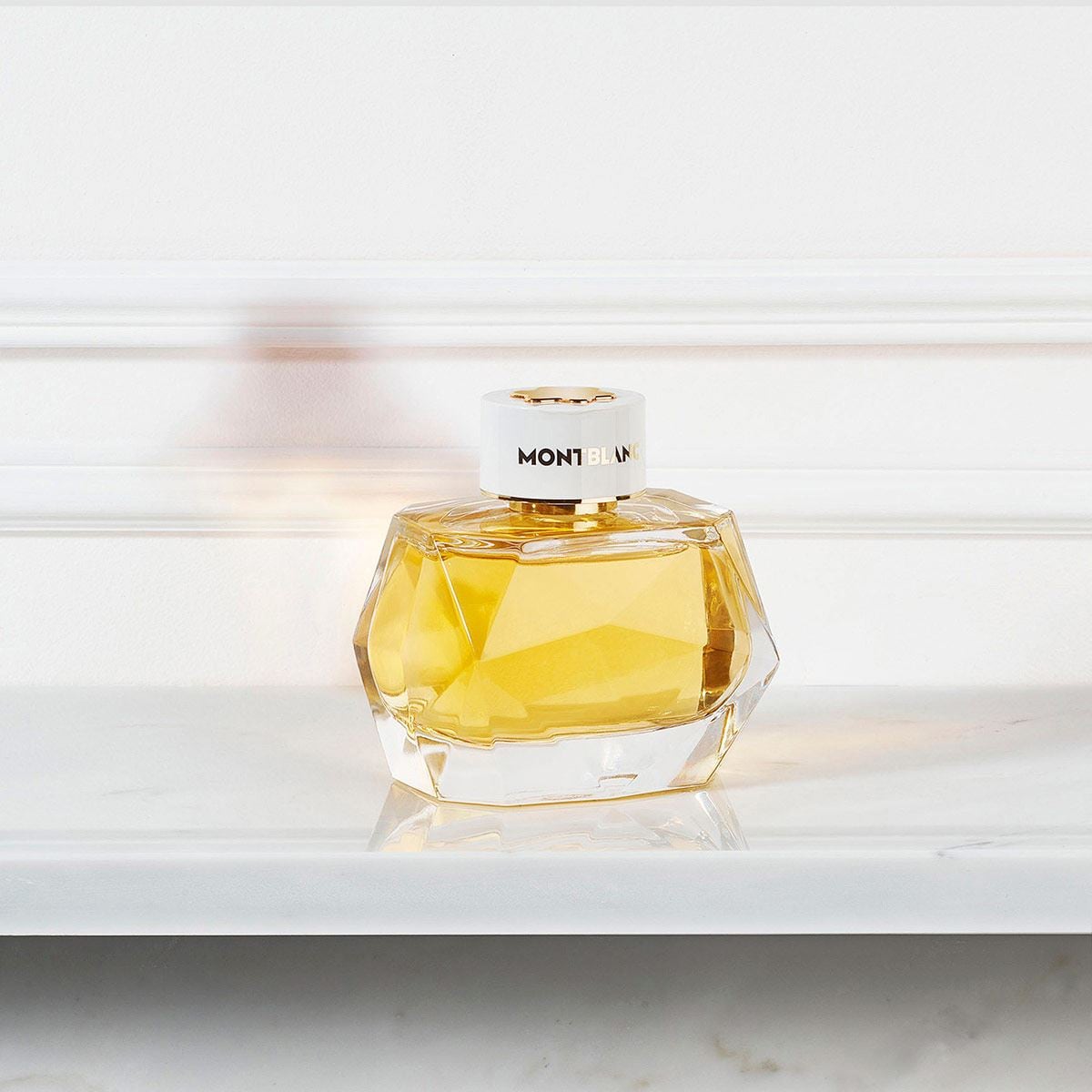 Montblanc Signature Absolue EDP (W) | Mujer | Privé Perfumes