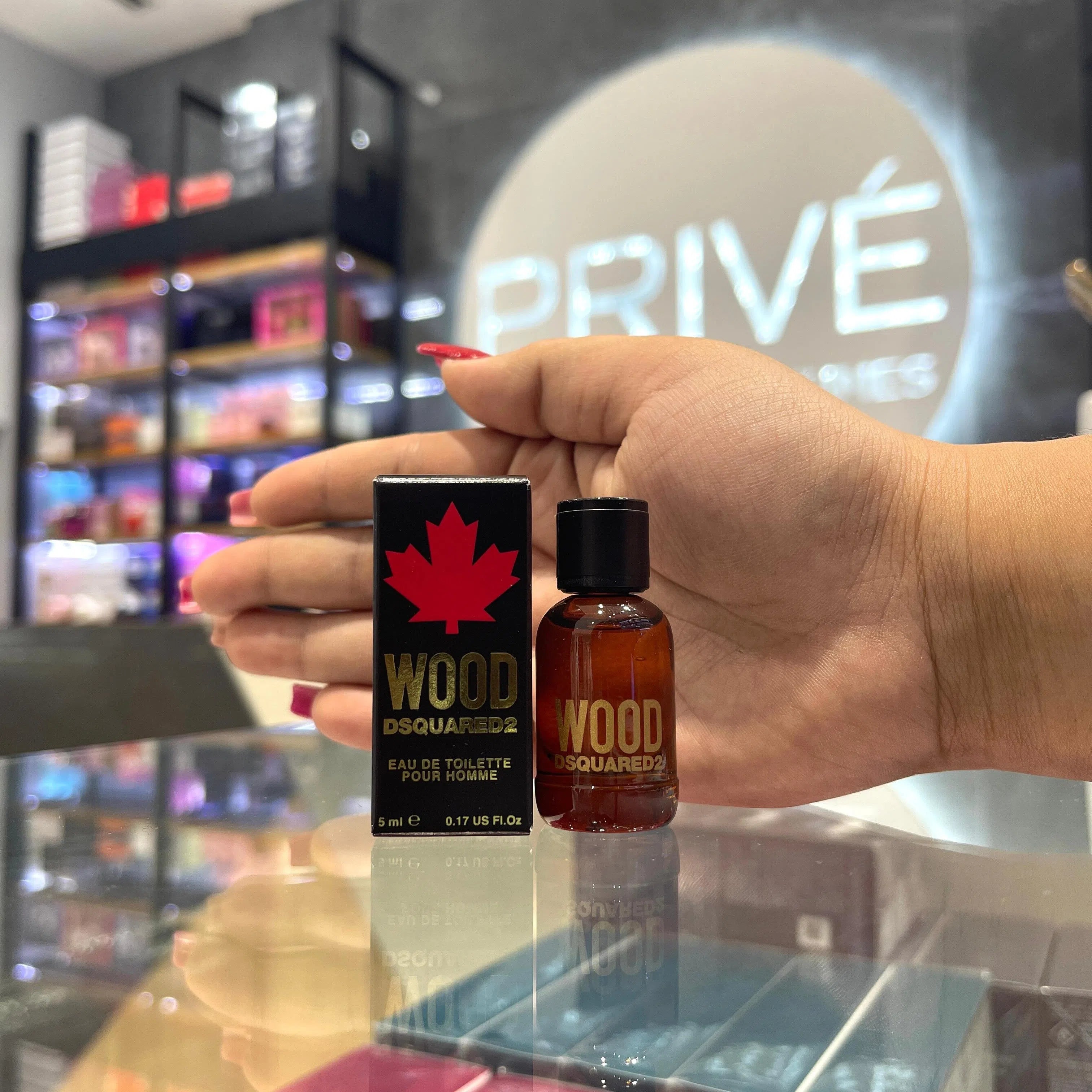 Perfumes Mini Dsquared2 He Wood Mini EDT (M) / 5 ml - 2 - Privé Perfumes Honduras